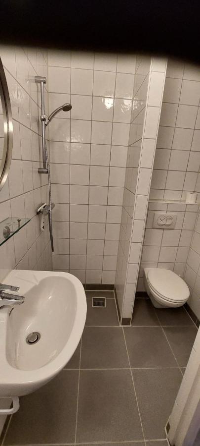 Slaaphuisjes Op Wielen Buitenwedde Westerwolde Esterno foto